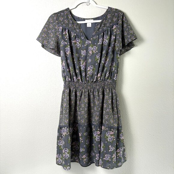 Ariat Dresses & Skirts - Ariat Exhale Dress Womens S Gray Purple Floral Tiered Short Sleeve Boho Western
